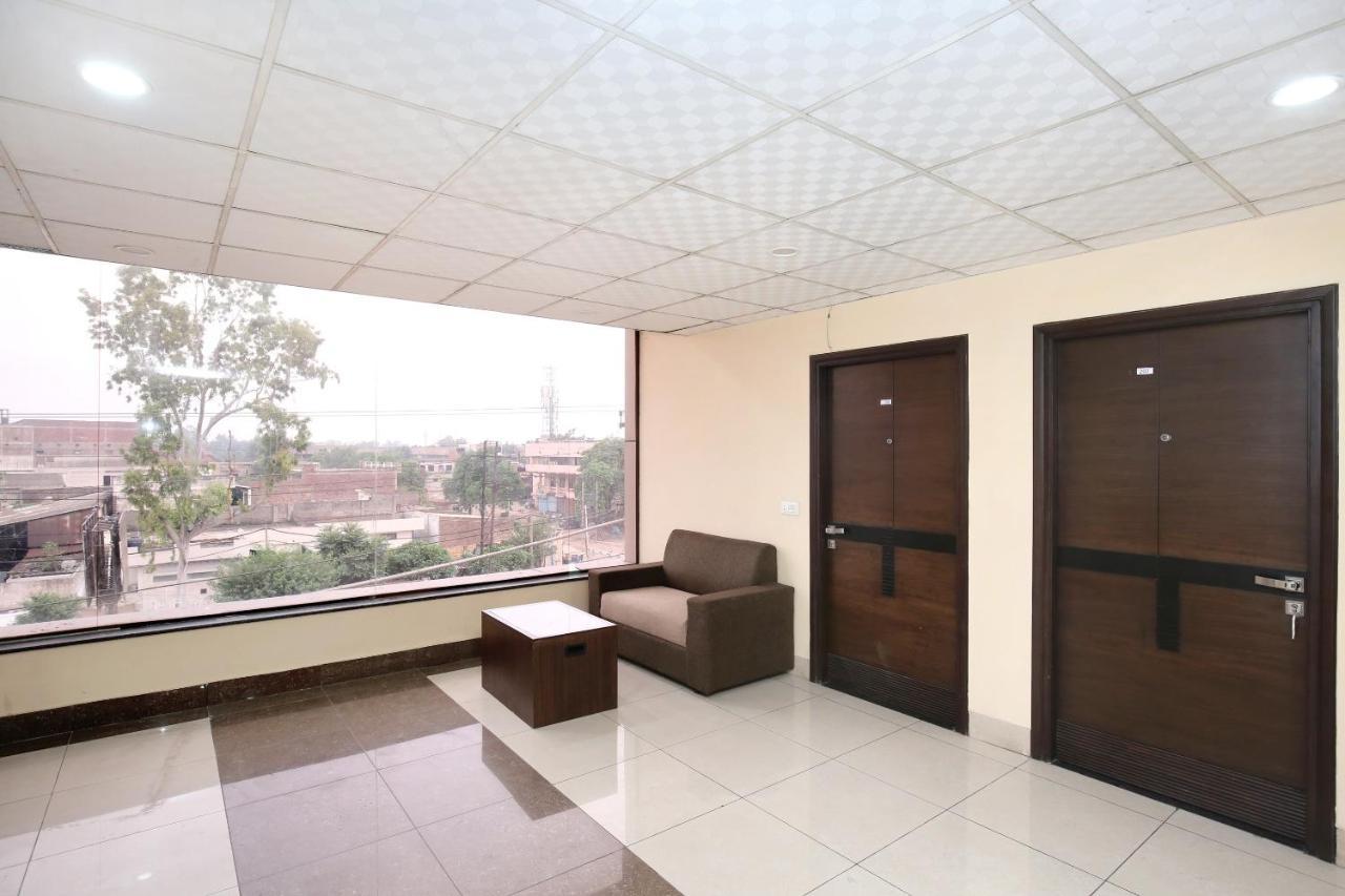 Hotel Grand M Lajjo Λουντιάνα Εξωτερικό φωτογραφία